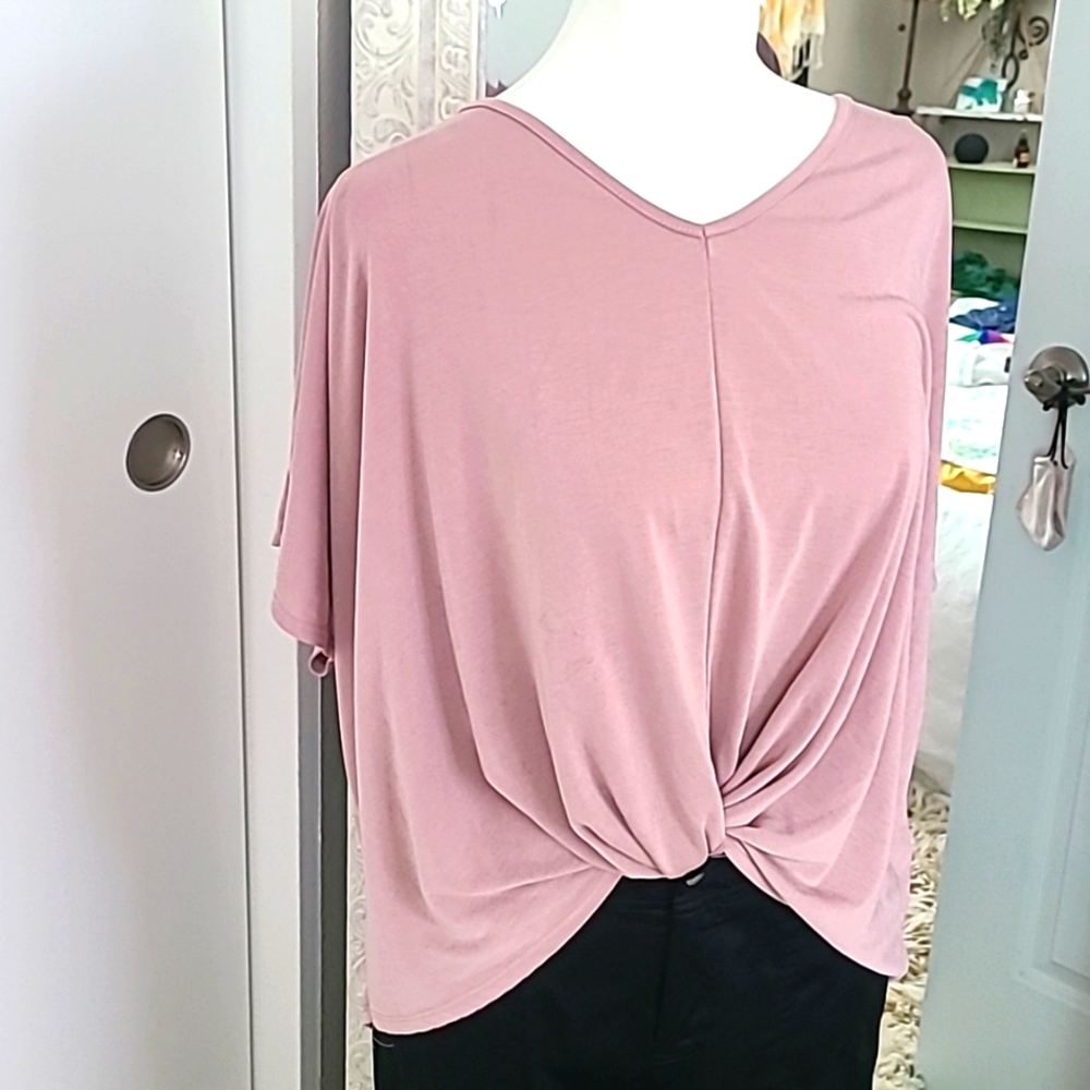 Pink flowy tee